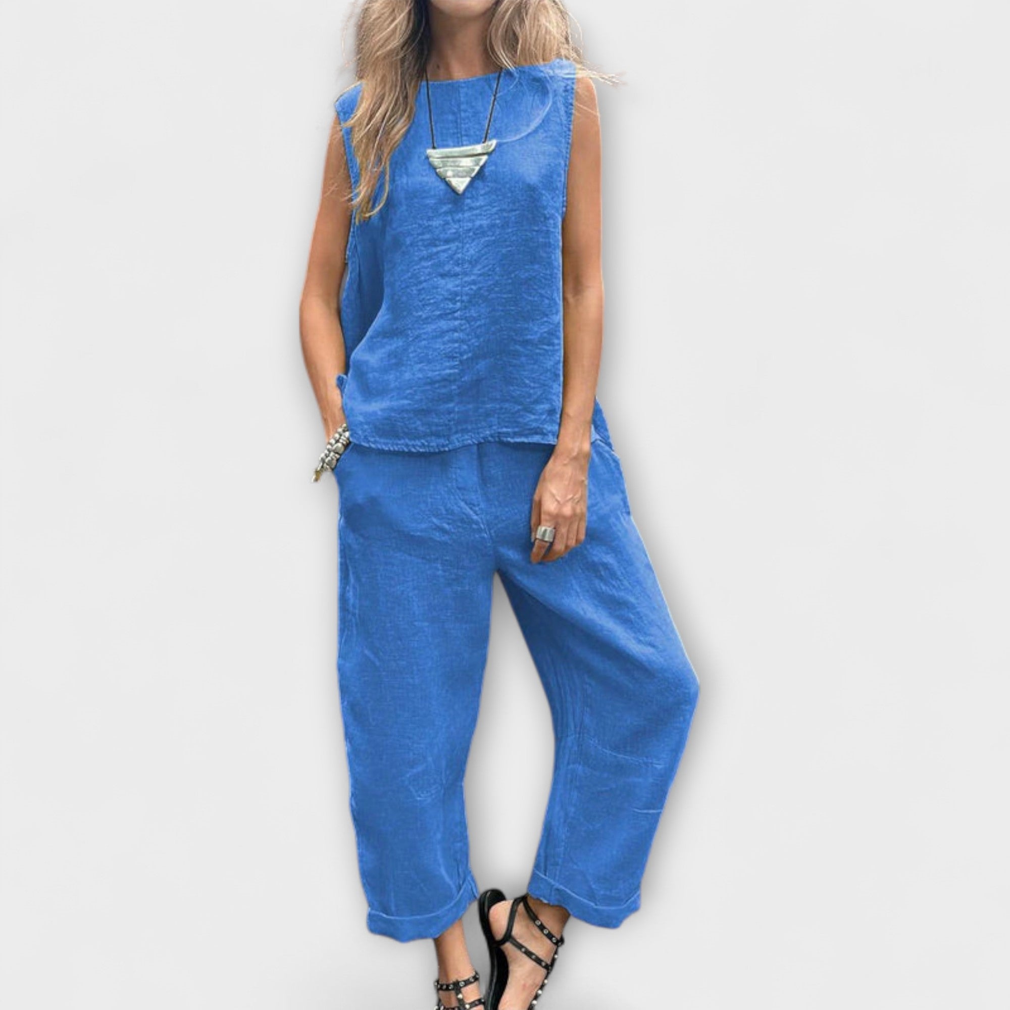 Casual cotton and linen outfit