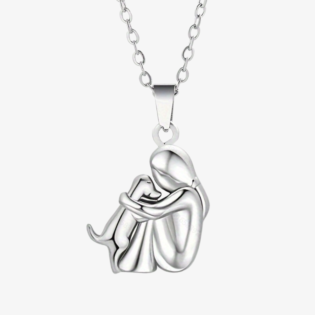 Dog pendant necklace