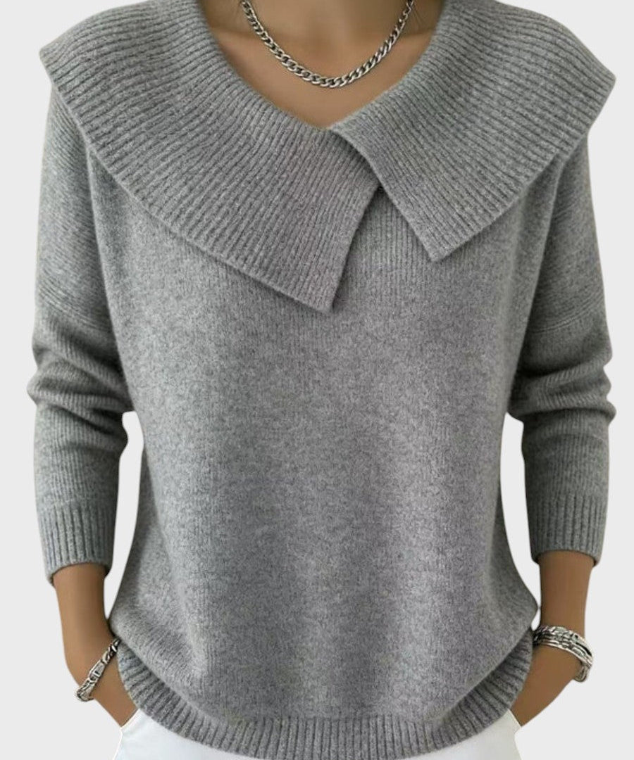 Mia Elegant Knitted Jumper with a Distinctive Collar
