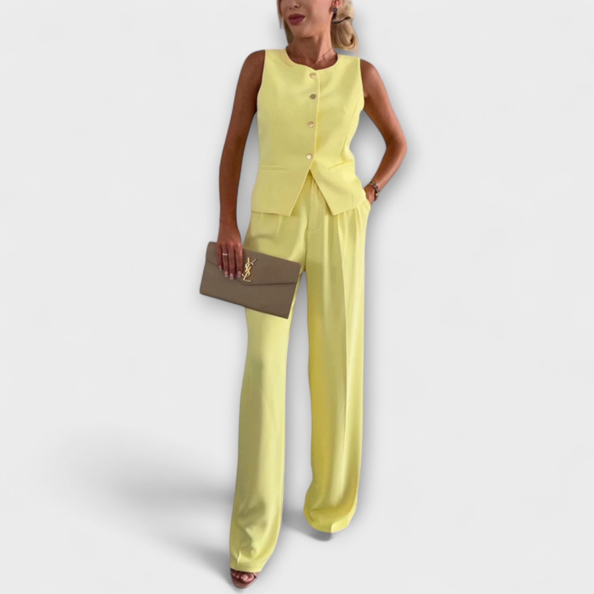 Top elegant fără bretele și pantaloni