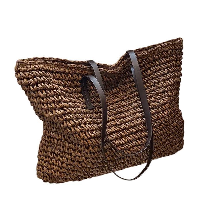 Cécile.- Woven bag