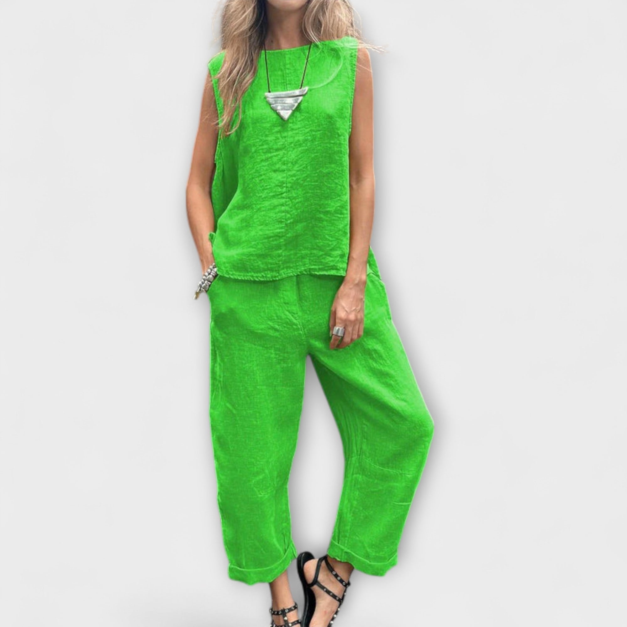 Casual cotton and linen outfit