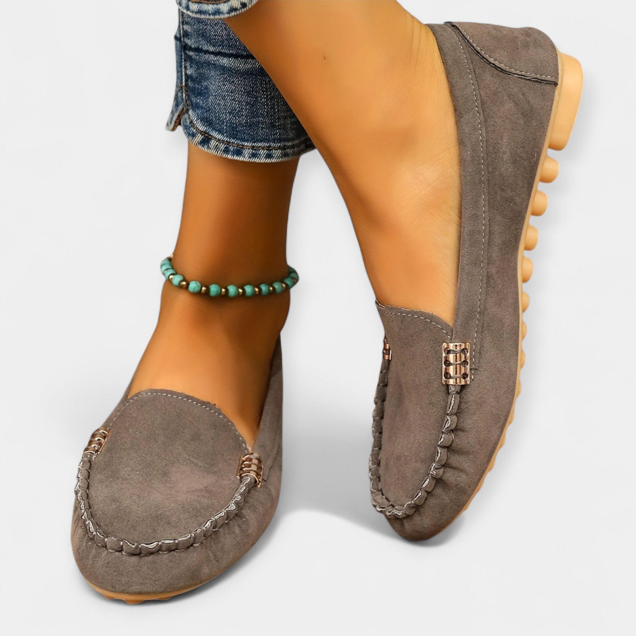 Veronika Sophisticated Loafers with Metallic Details