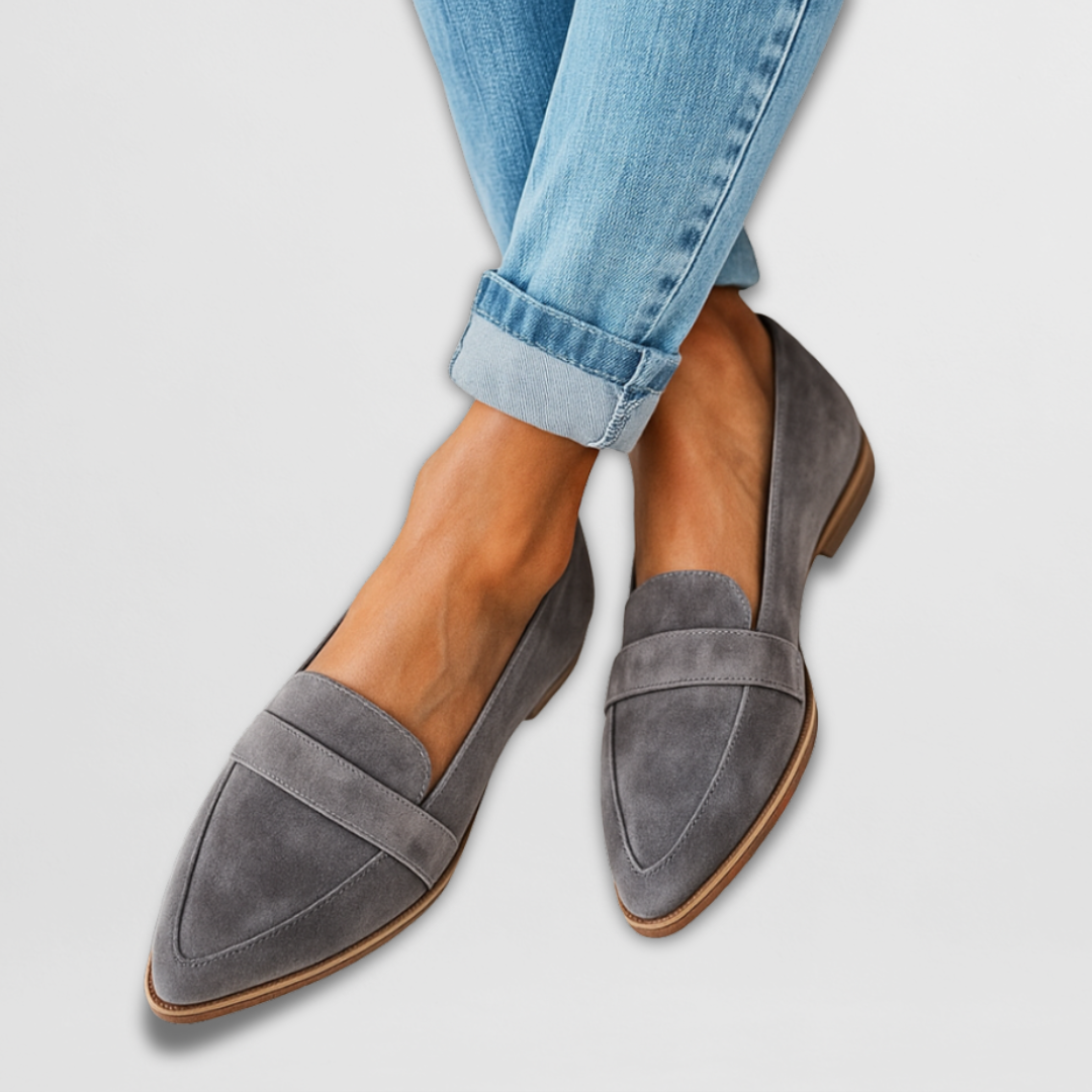 Elegant Loafers in Magdaléna Leather with Refined Toe
