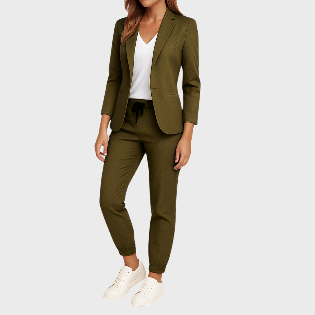 Comfortable jacket and trousers set