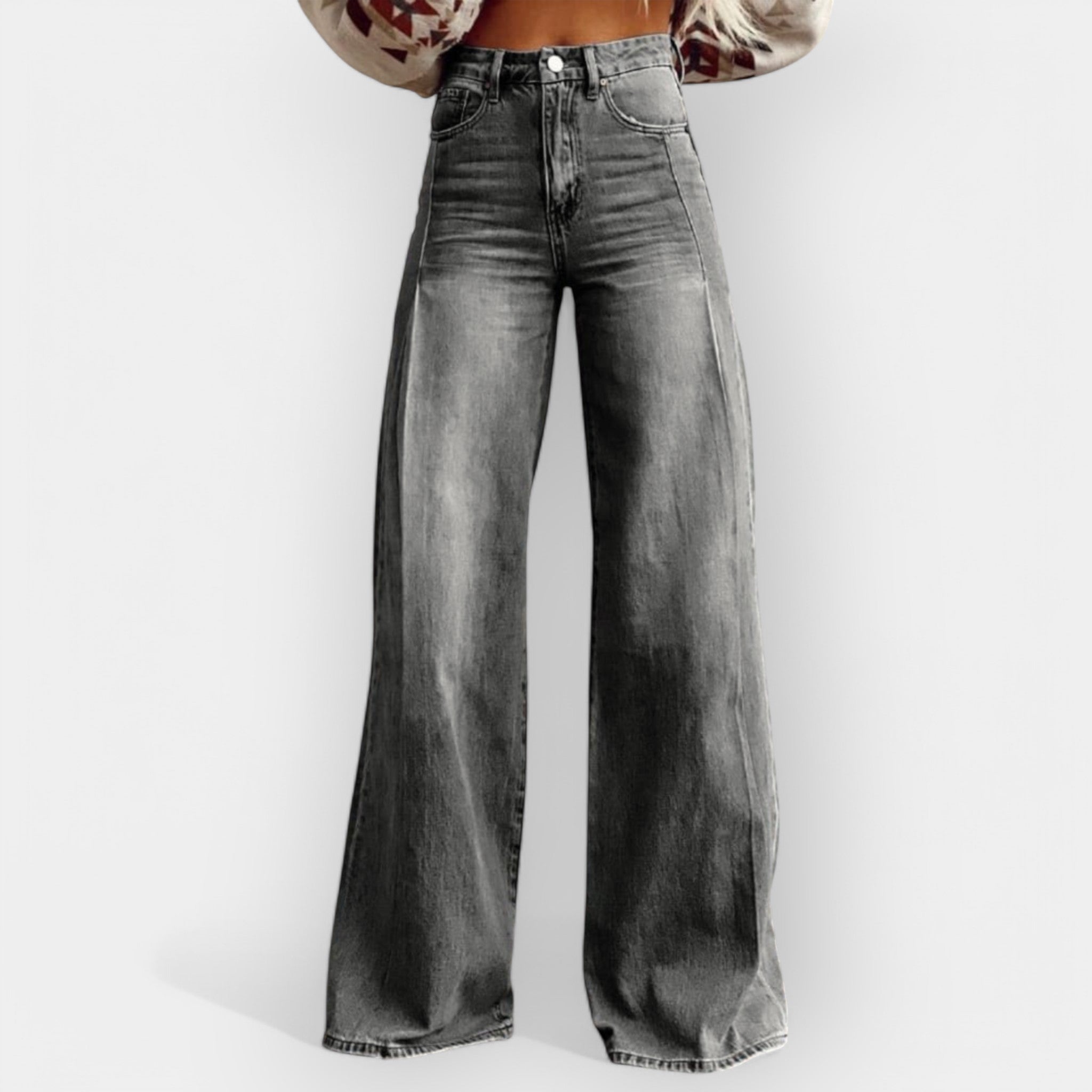 Wide leg trousers with flared hem