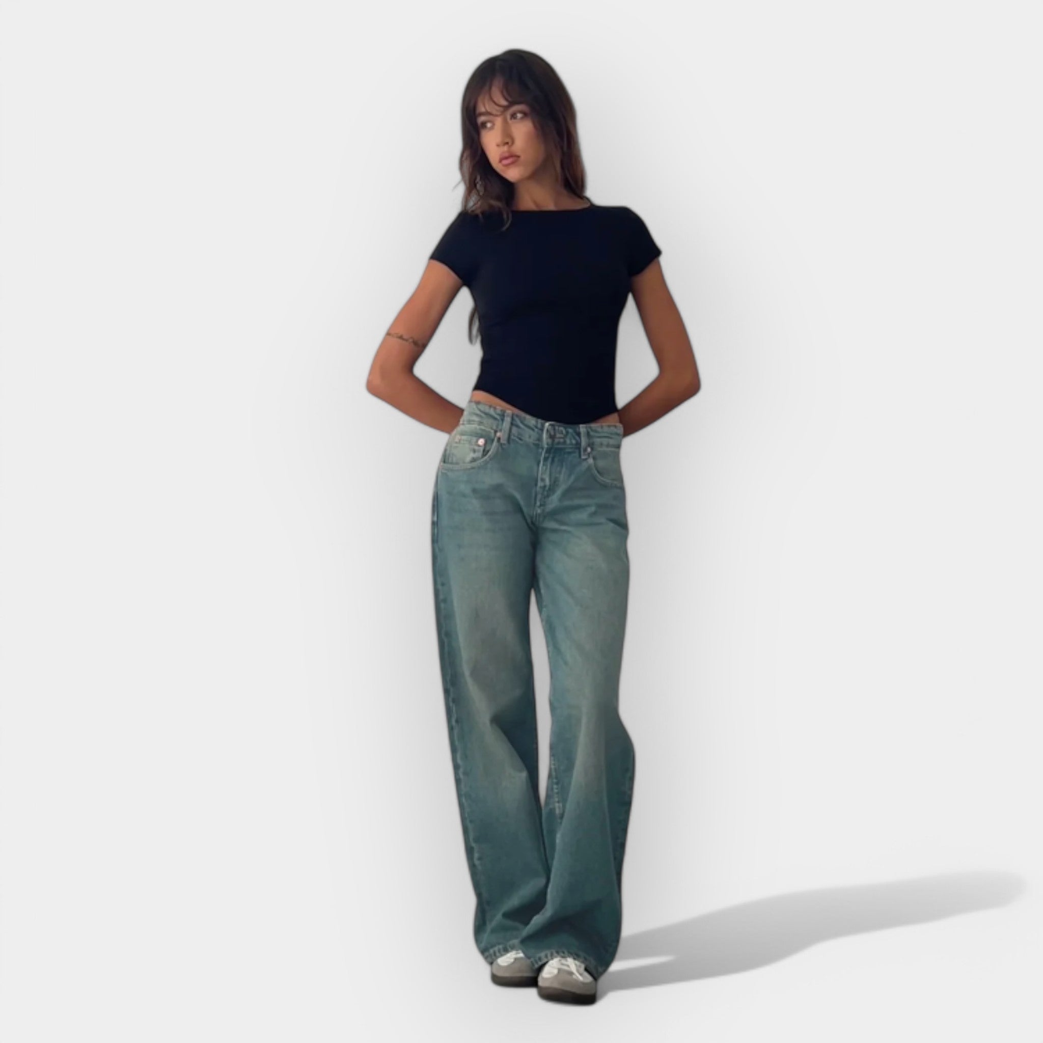 Jaroslava Luxury Low Waist Jeans, Comfortable for Everyday