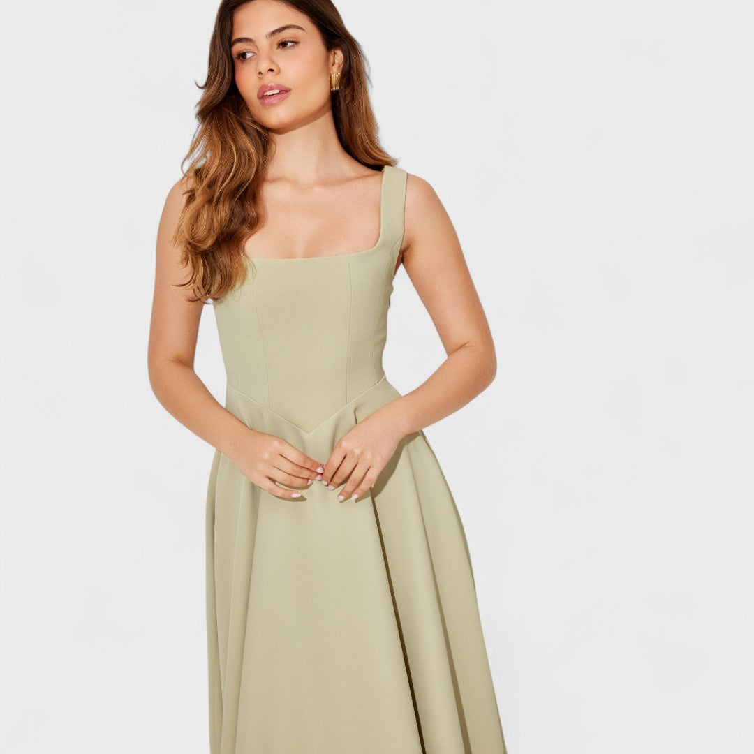 Amelia – Timeless flowy midi dress