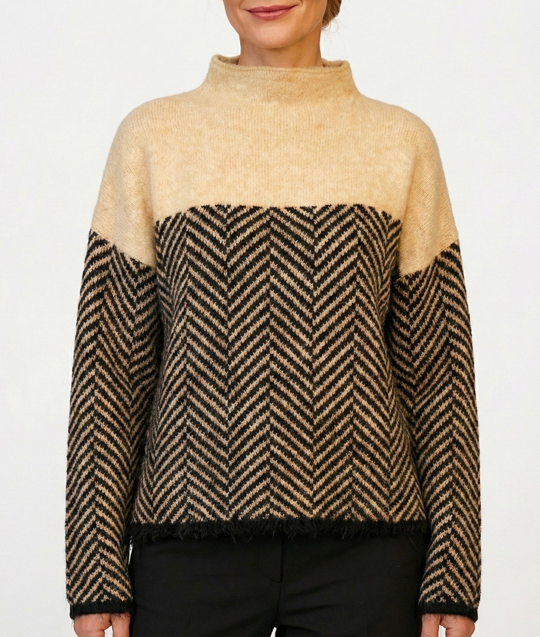 Julie - Structured Comfort for Cold Days