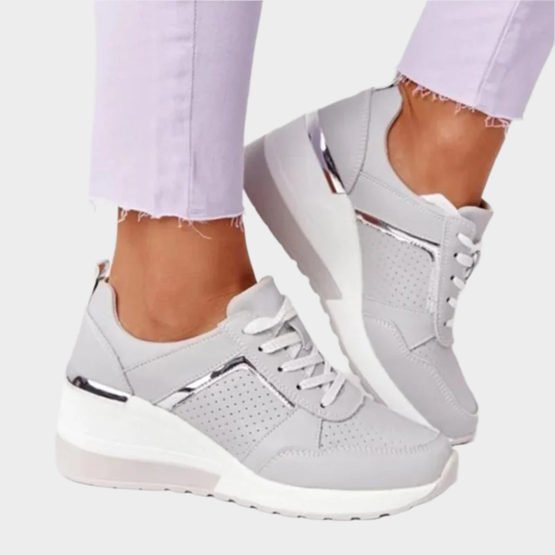 Sára Sophisticated Urban Sneakers with Indoor Platform