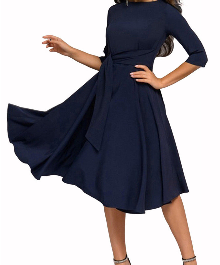 Marie - Elegant dress with straps