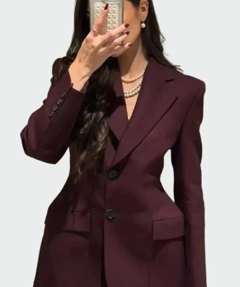 Jacket with Impressive Cut and Buttons