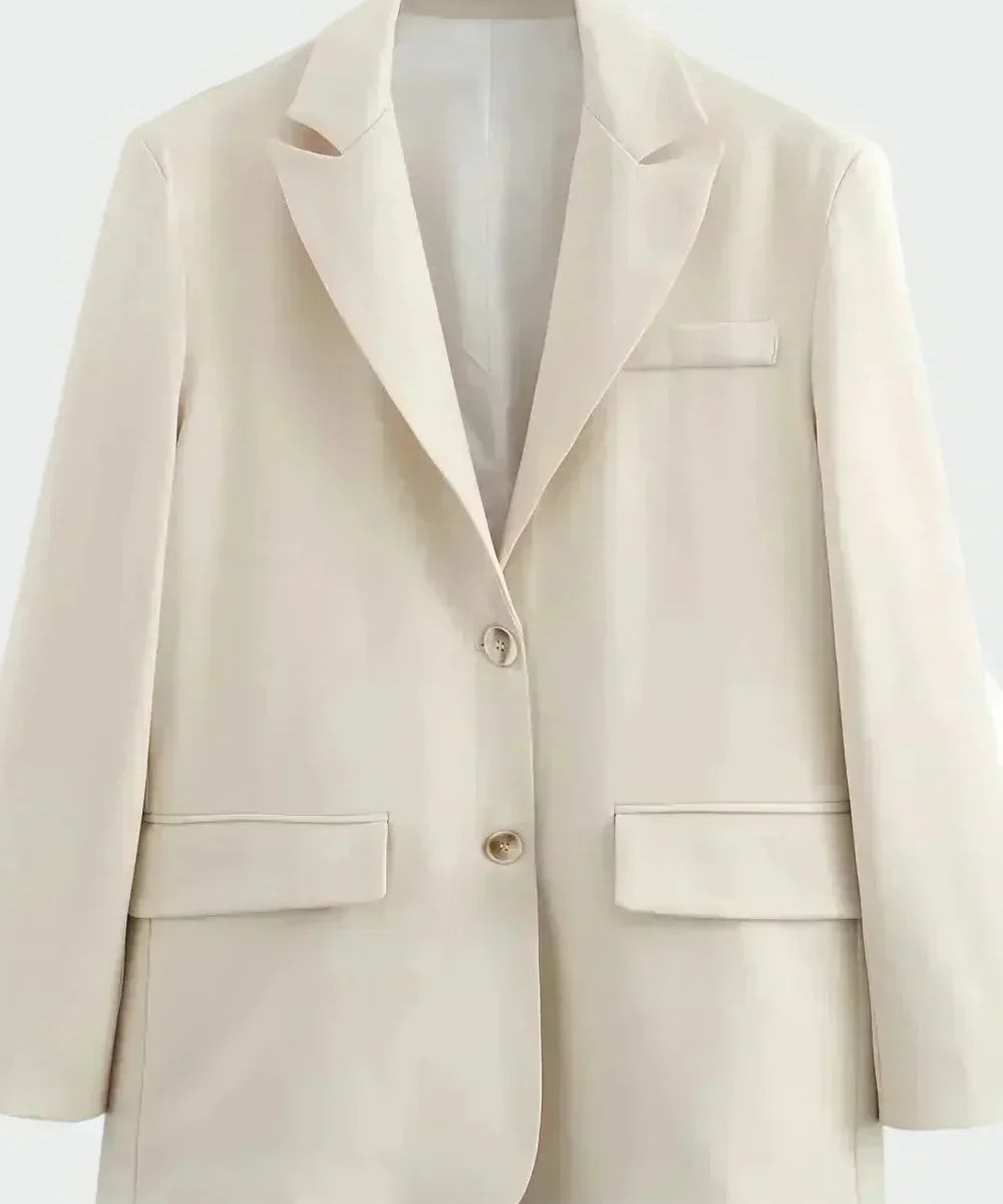 Oversized jacket with a modern cut