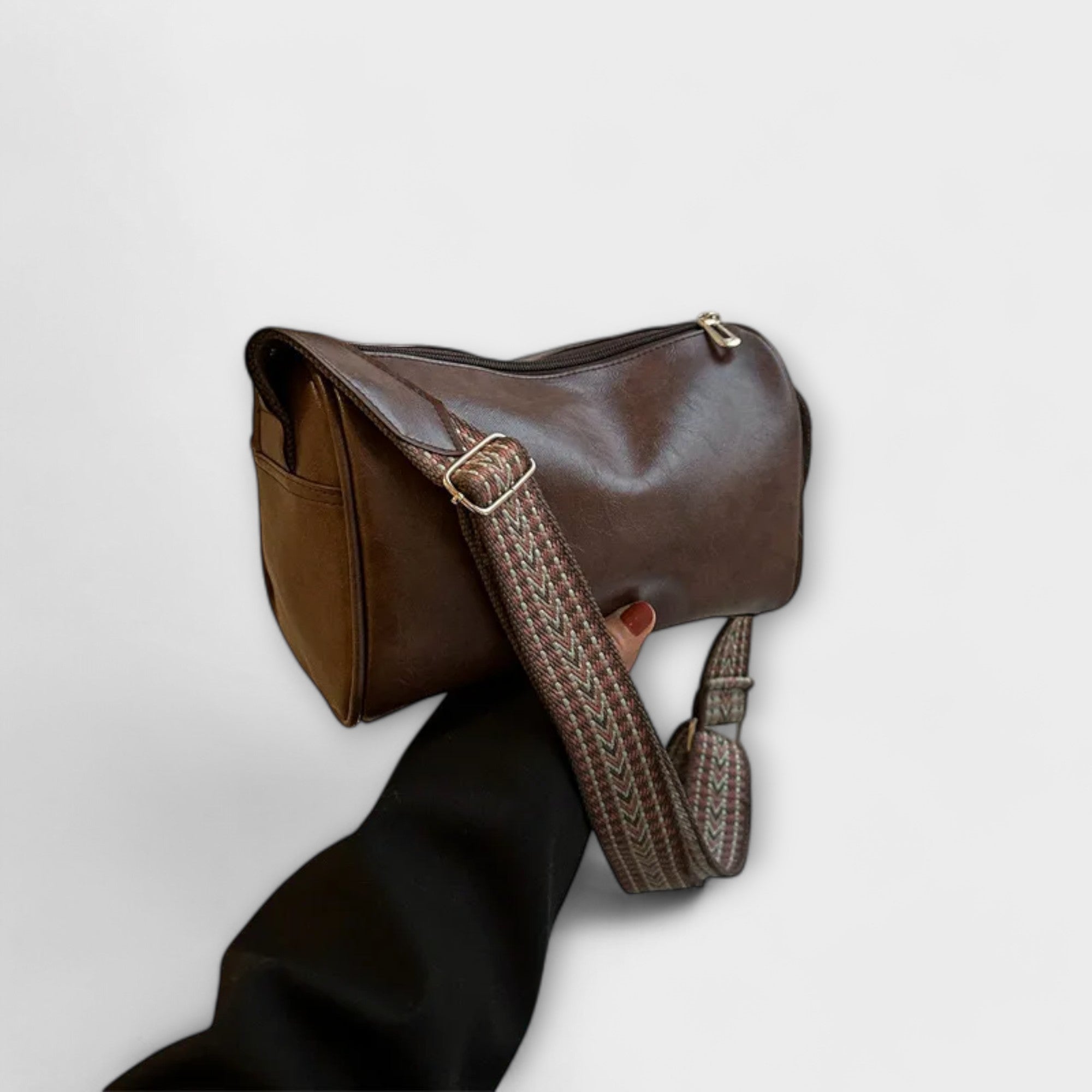 Vintage shoulder bag