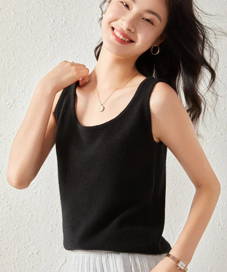 Ivanna Quinn Cashmere V-Neck