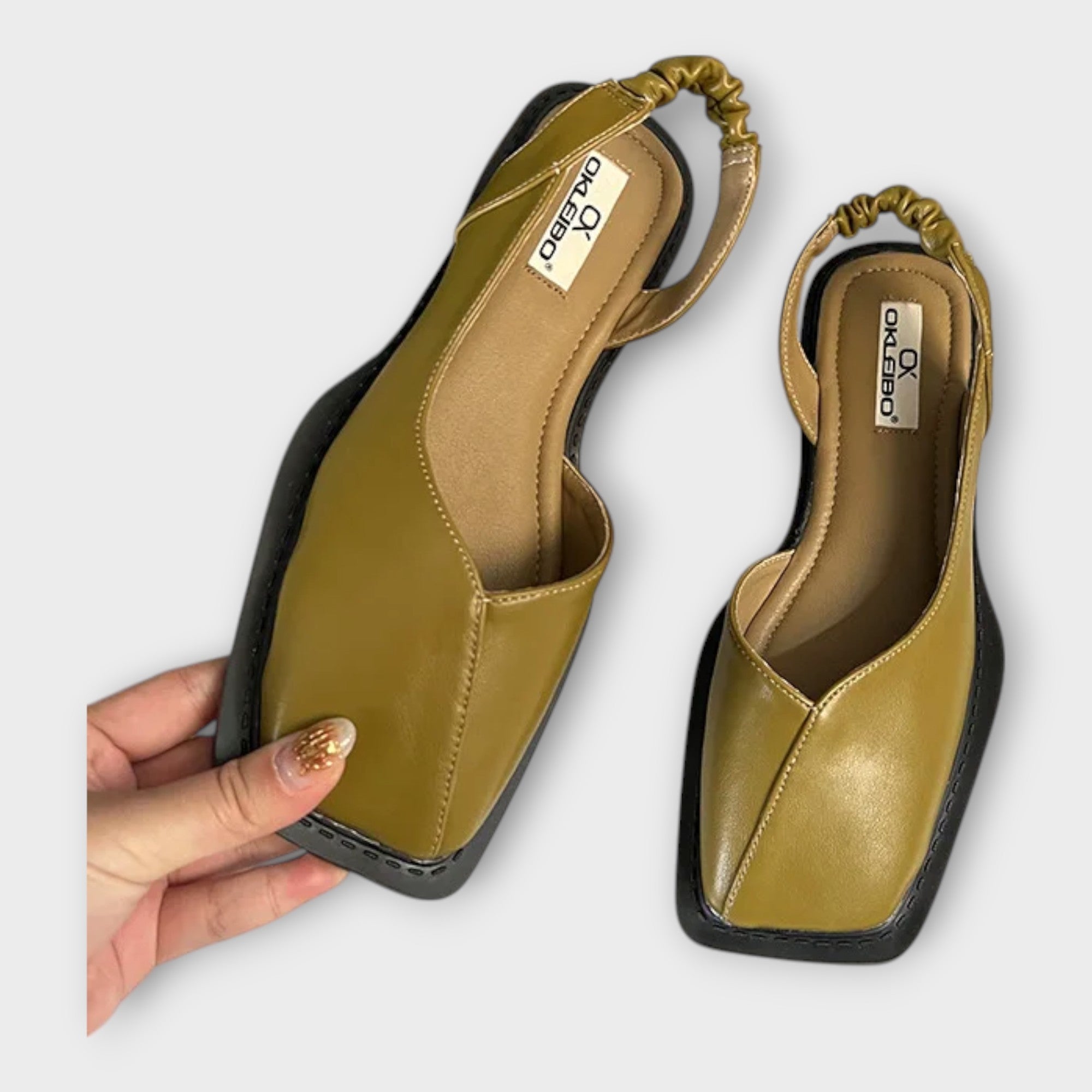 Magdaléna Elegant Suede Moccasins with Elastic Strap