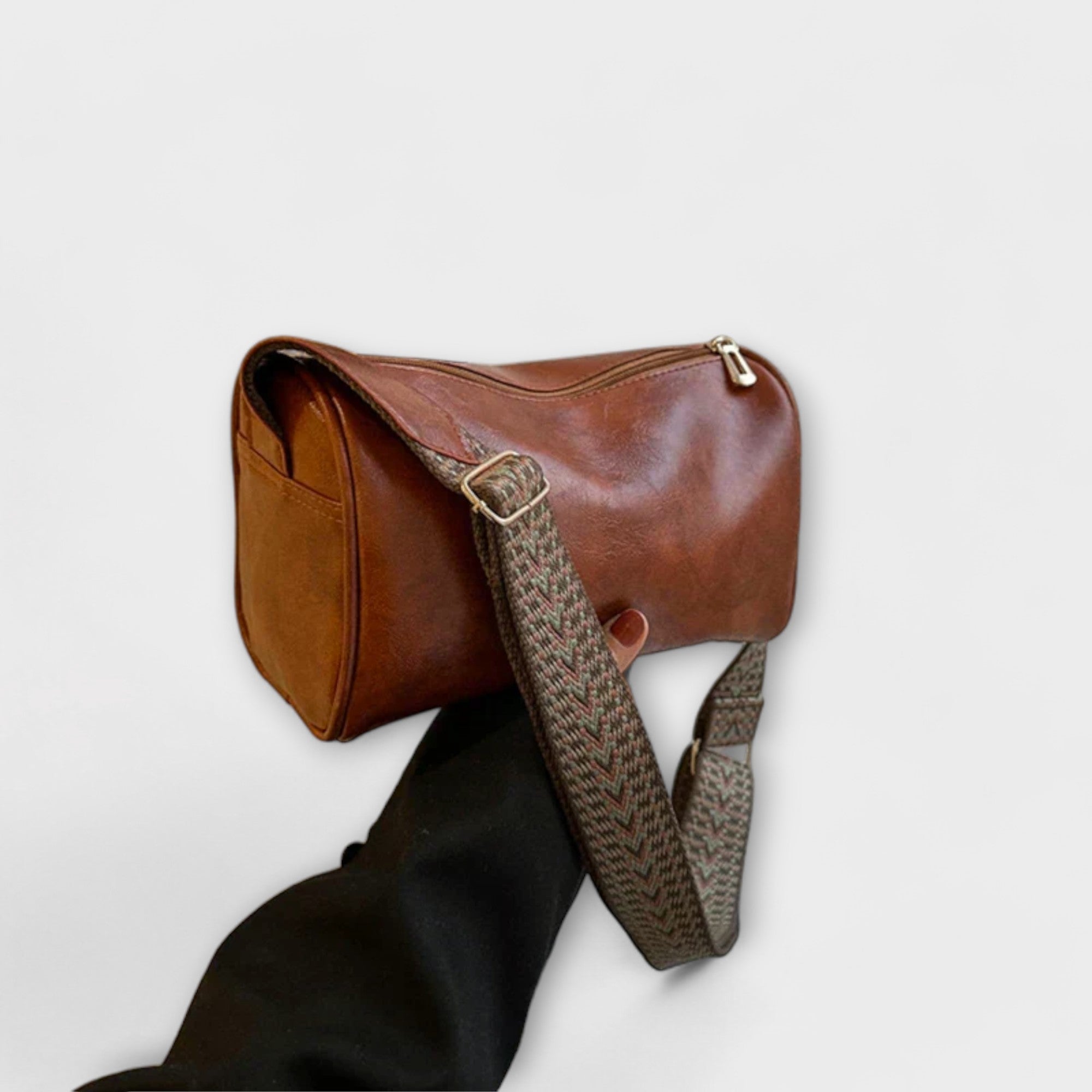 Vintage shoulder bag