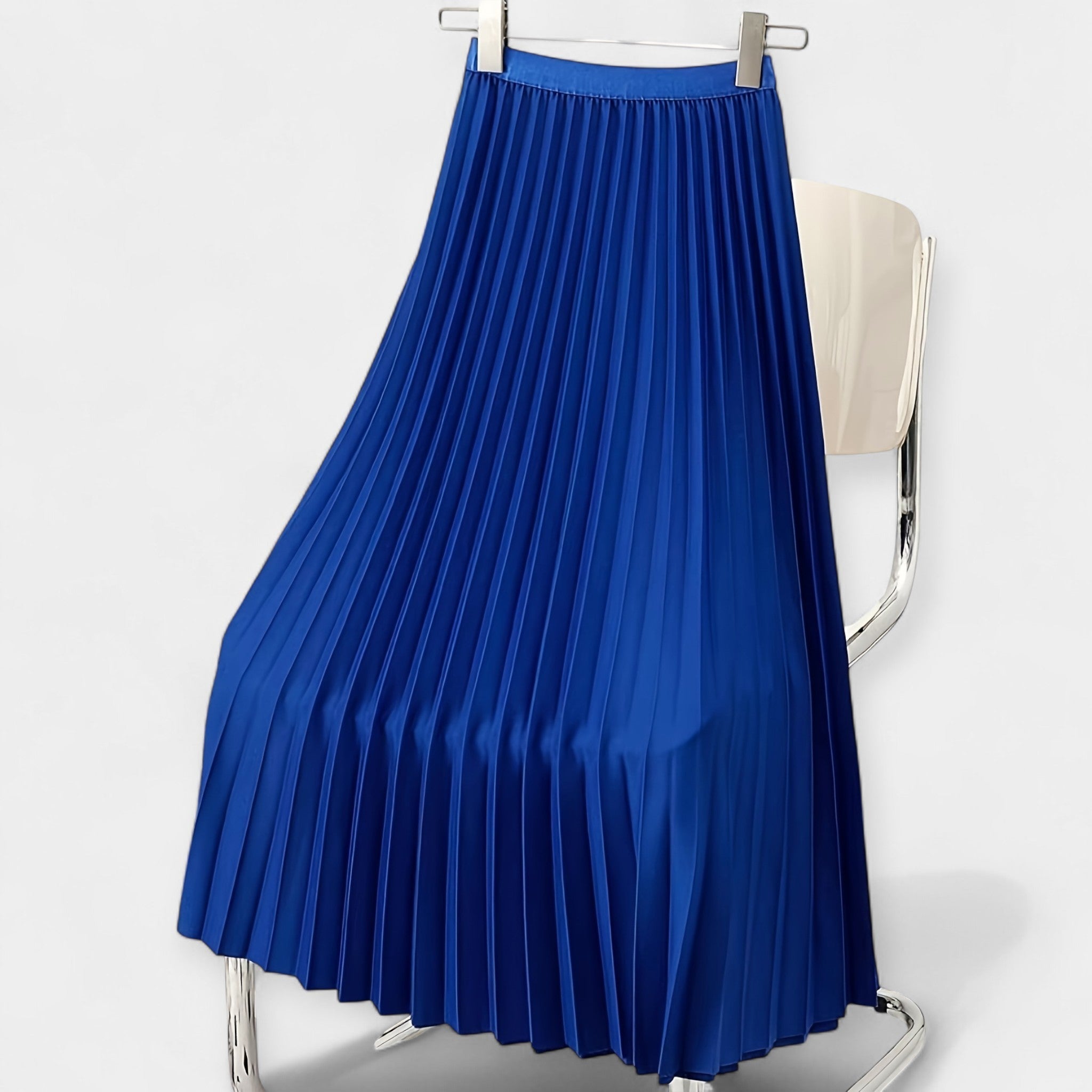 Karolína Sophisticated Long Pleated Satin Skirt