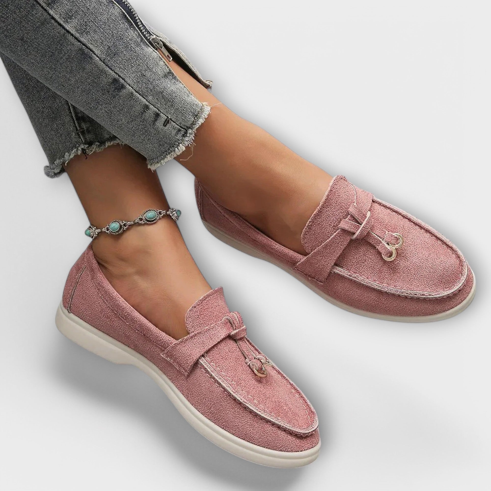 Veronika Sophisticated Loafers with Decorative Lace