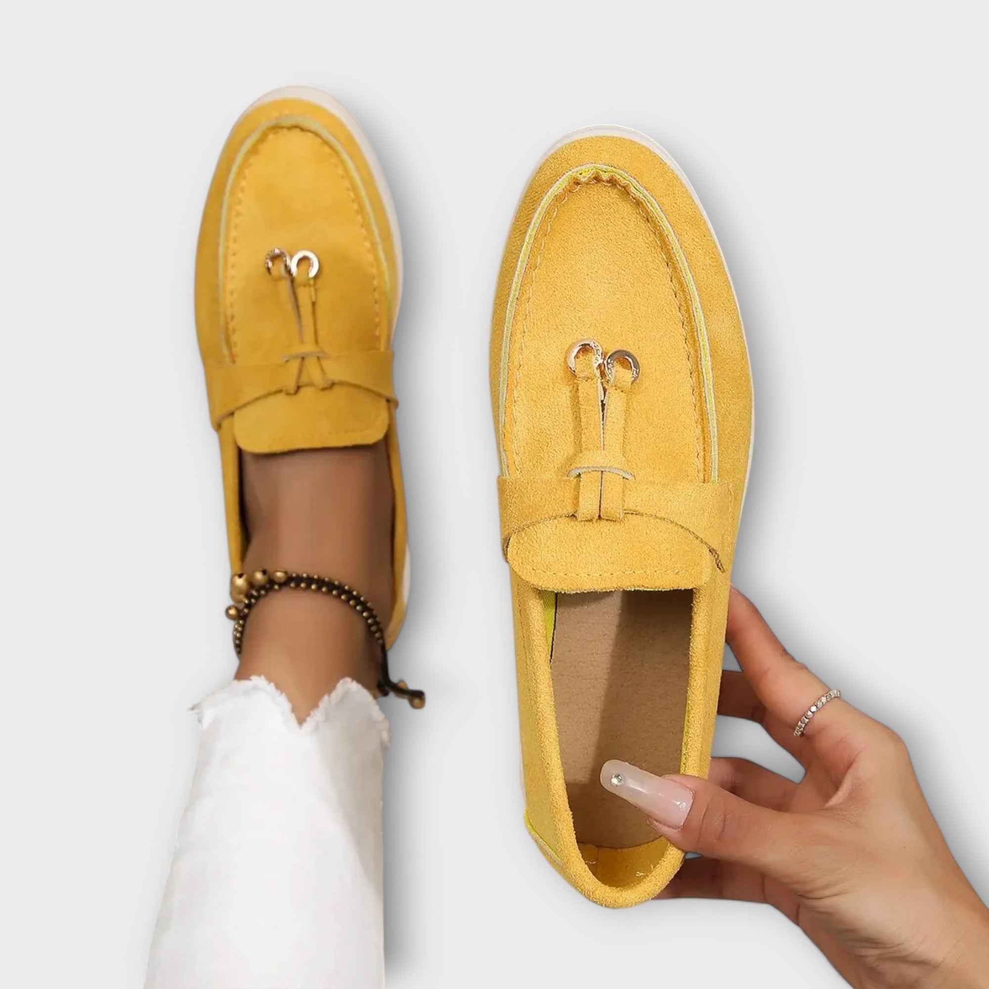 Veronika Sophisticated Loafers with Decorative Lace