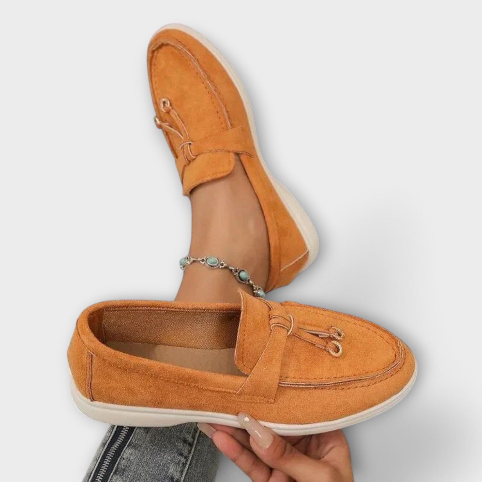 Veronika Sophisticated Loafers with Decorative Lace