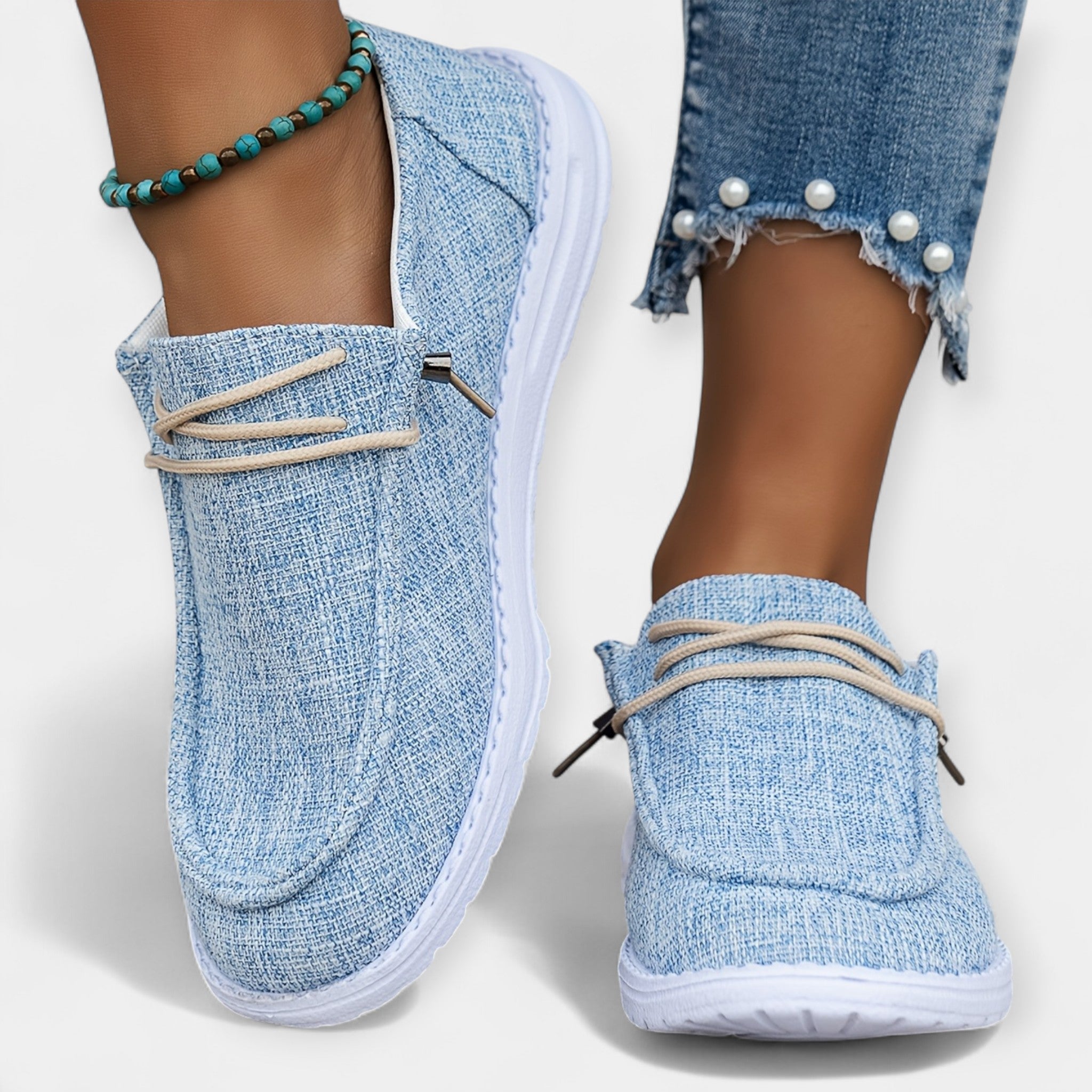 Věnceslava Elegant and timeless canvas flat shoes