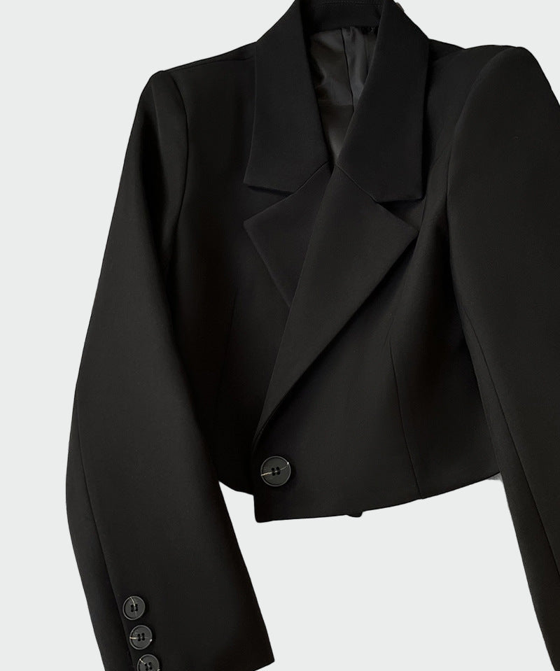Jacket in refined line