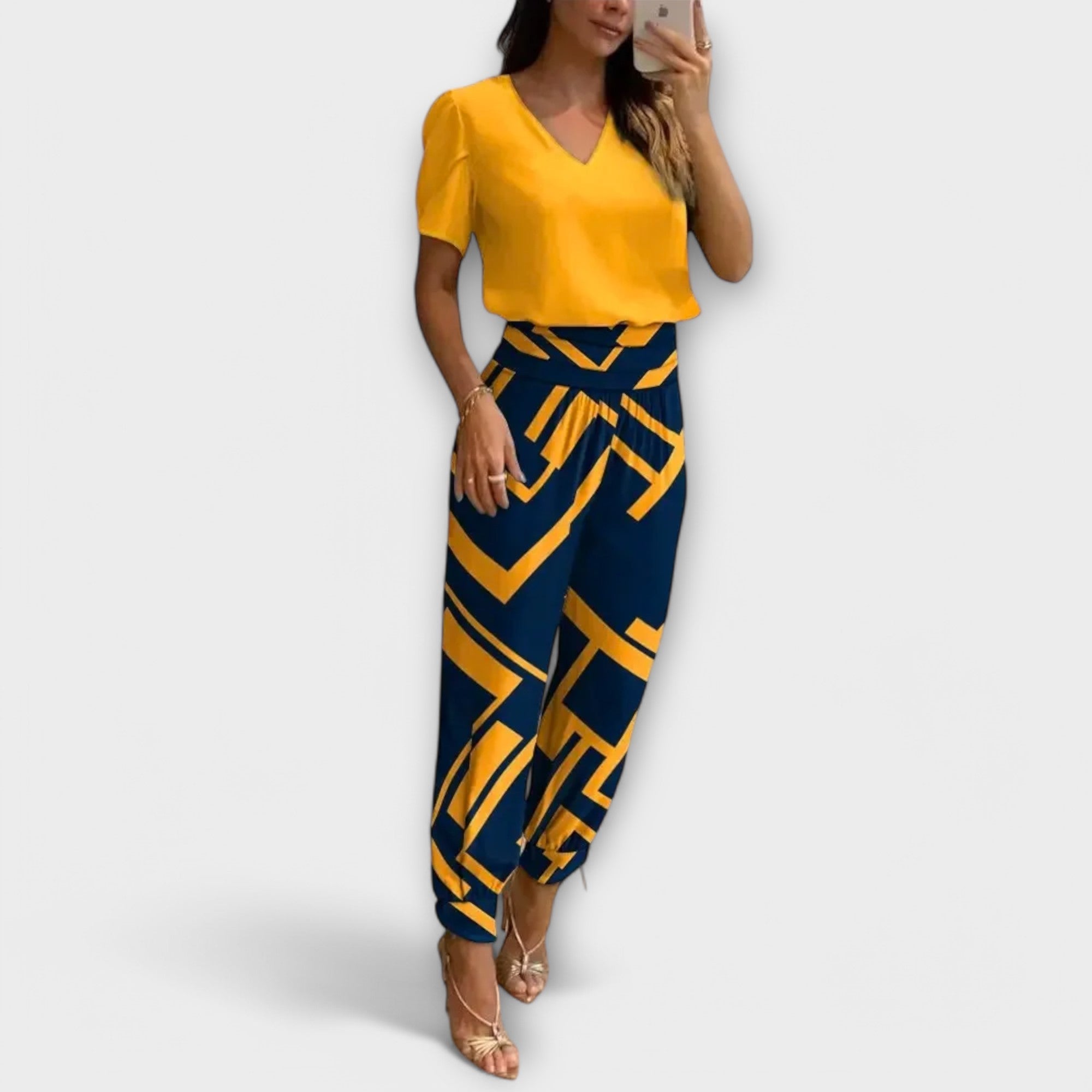 Irmelin – Elegant top and trousers set