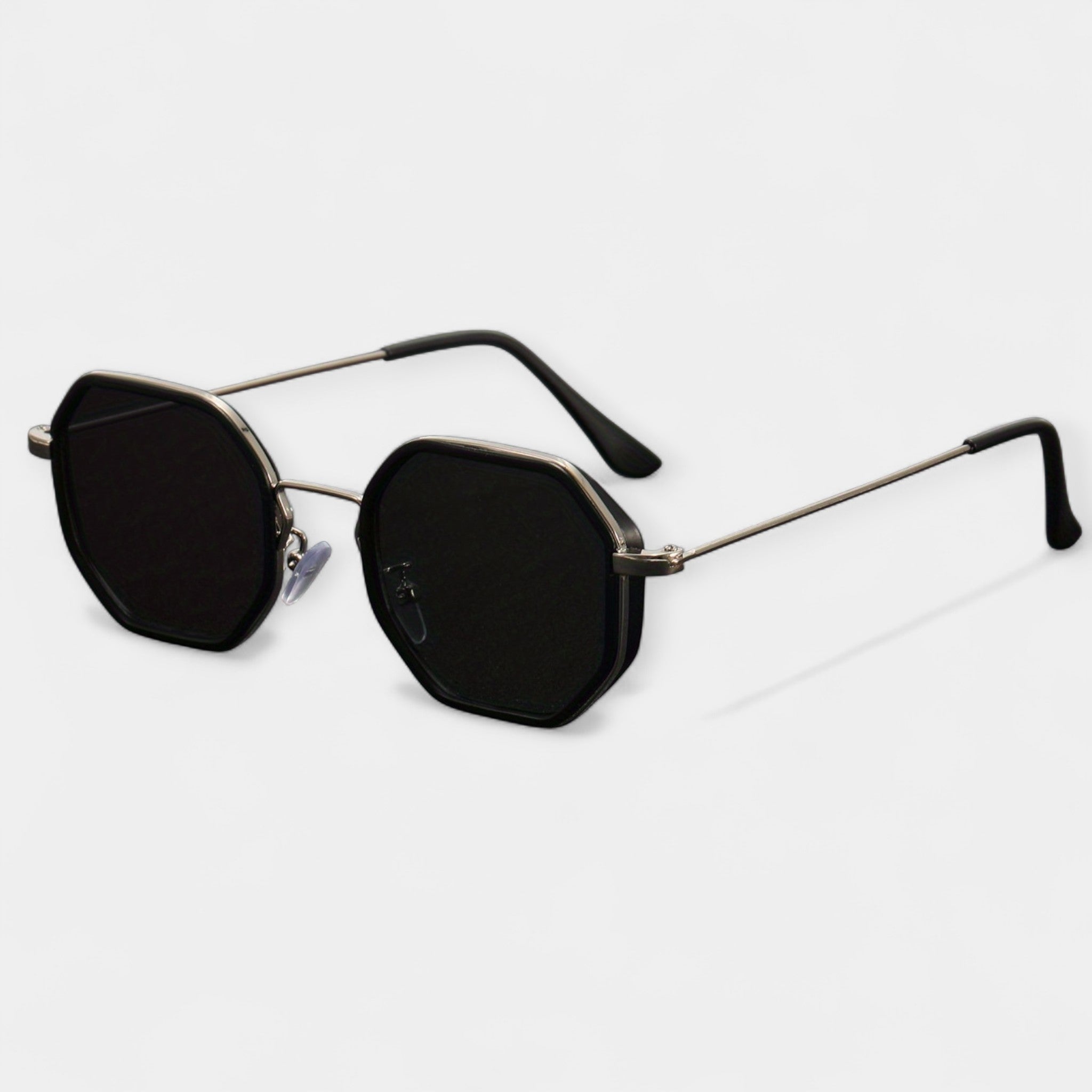 Karolína Stylish All Day Frame Sunglasses
