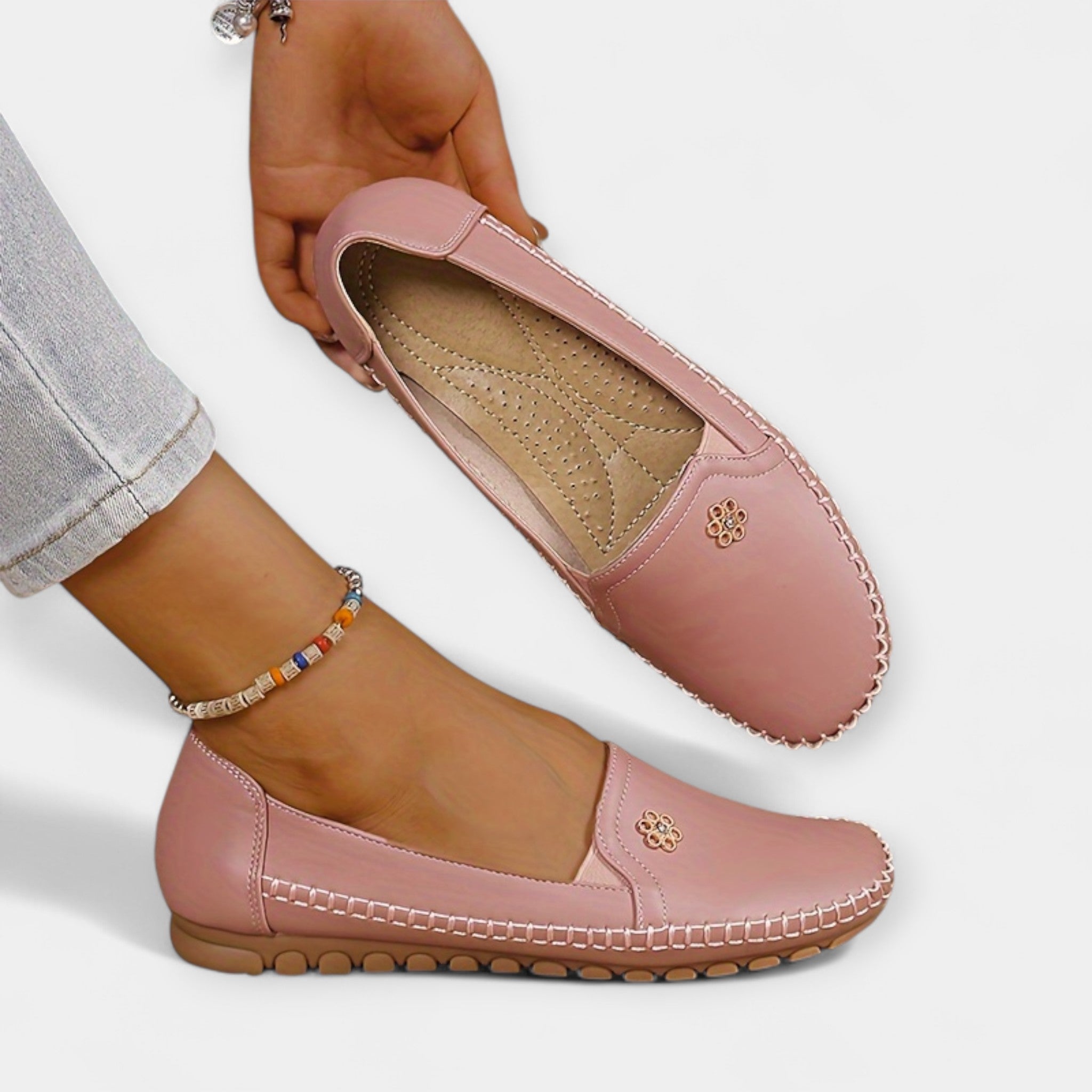 Karolína Elegant Slip On Comfortable Sneakers for Every Day